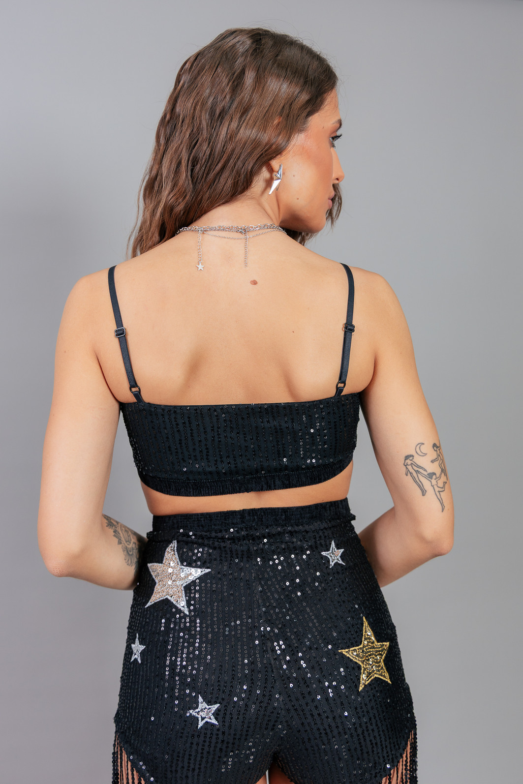 TOP RETO DE PAETÊS PRETO BORDADO