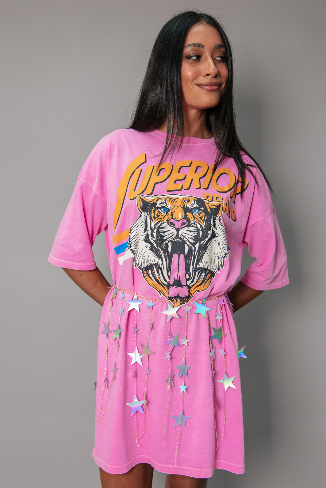 ACESSÓRIO SAIA CORRENTES COM ESTRELAS