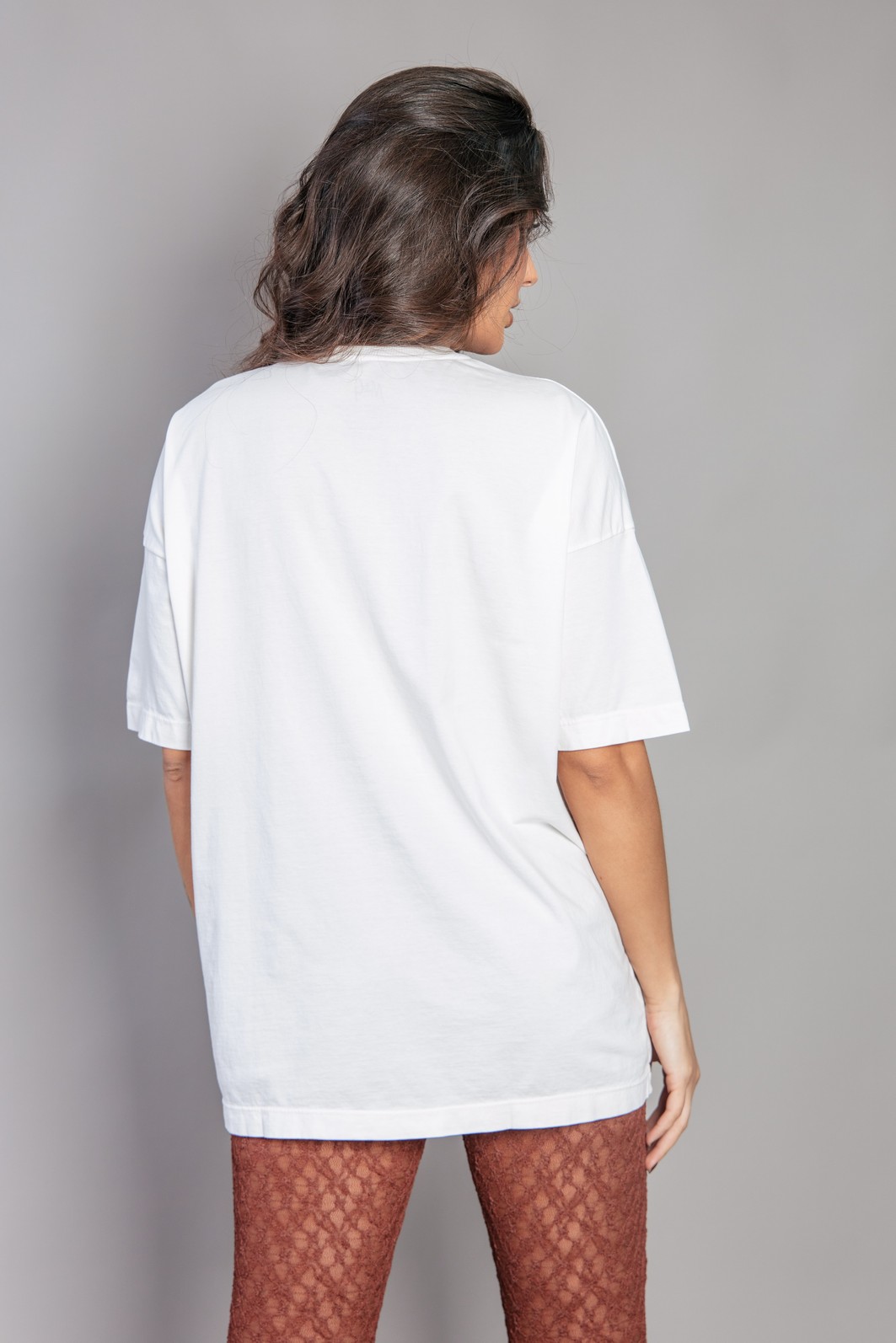 KIT 3 CAMISETAS BÁSICAS OVERSIZED