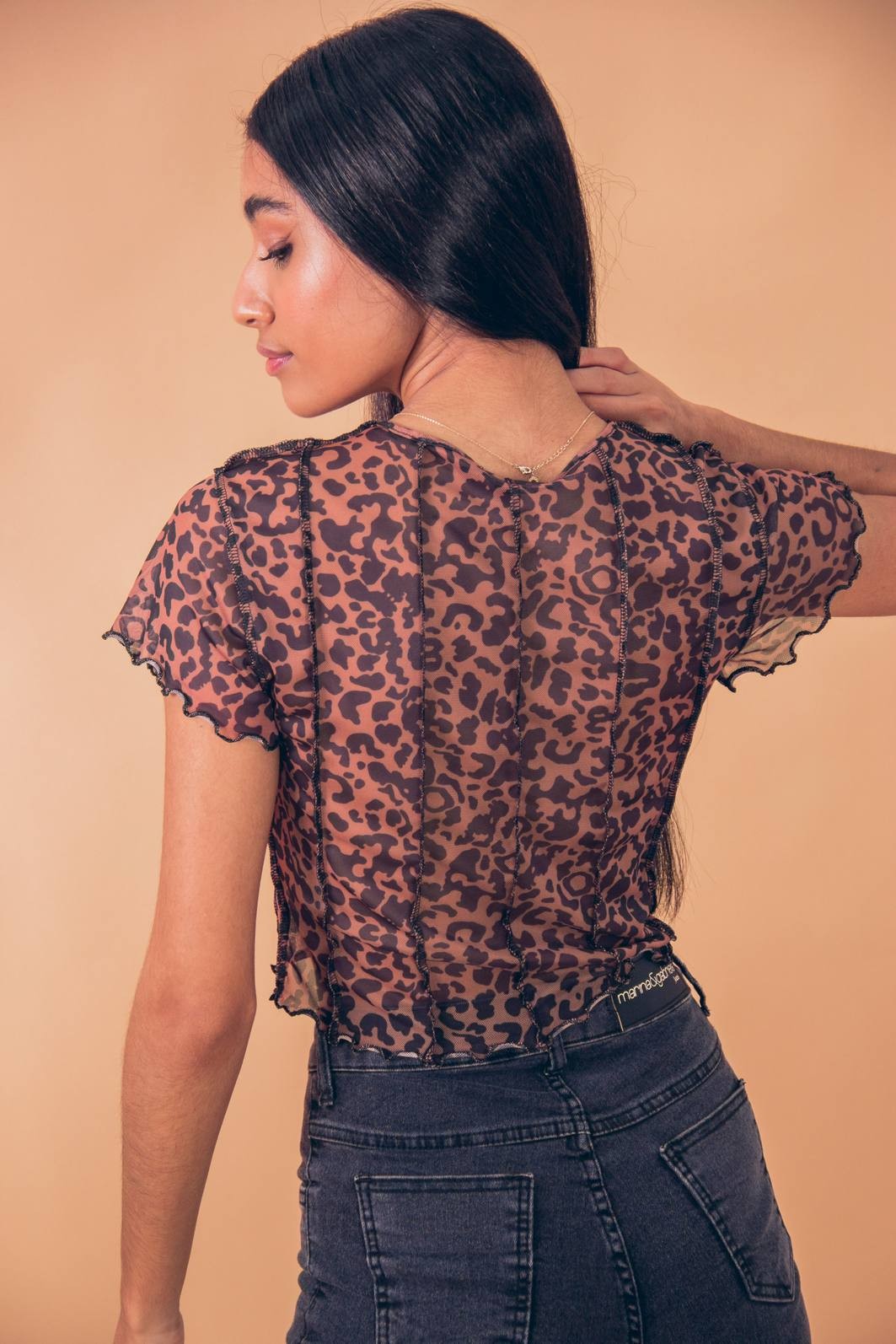 CROPPED COM RECORTES DE TULE CROPPED COM RECORTES DE TULE