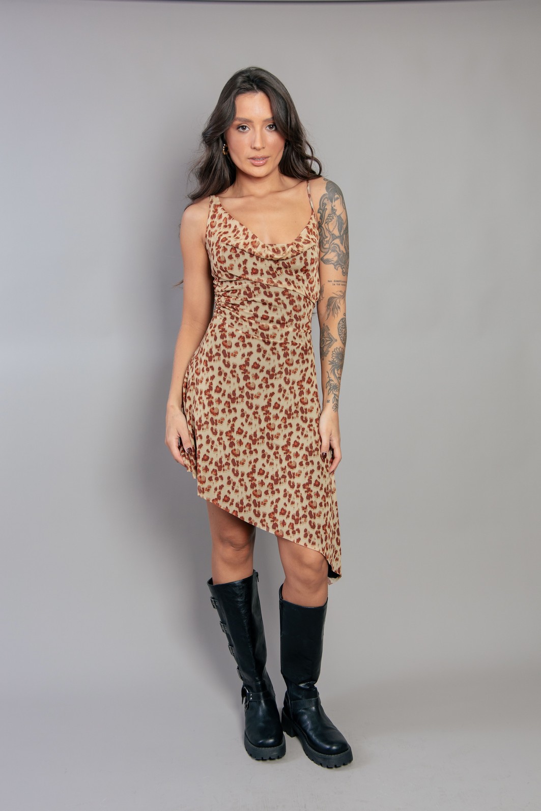VESTIDO ASSIMÉTRICO DE TULE ANIMAL PRINT VESTIDO ASSIMÉTRICO DE TULE ANIMAL PRINT