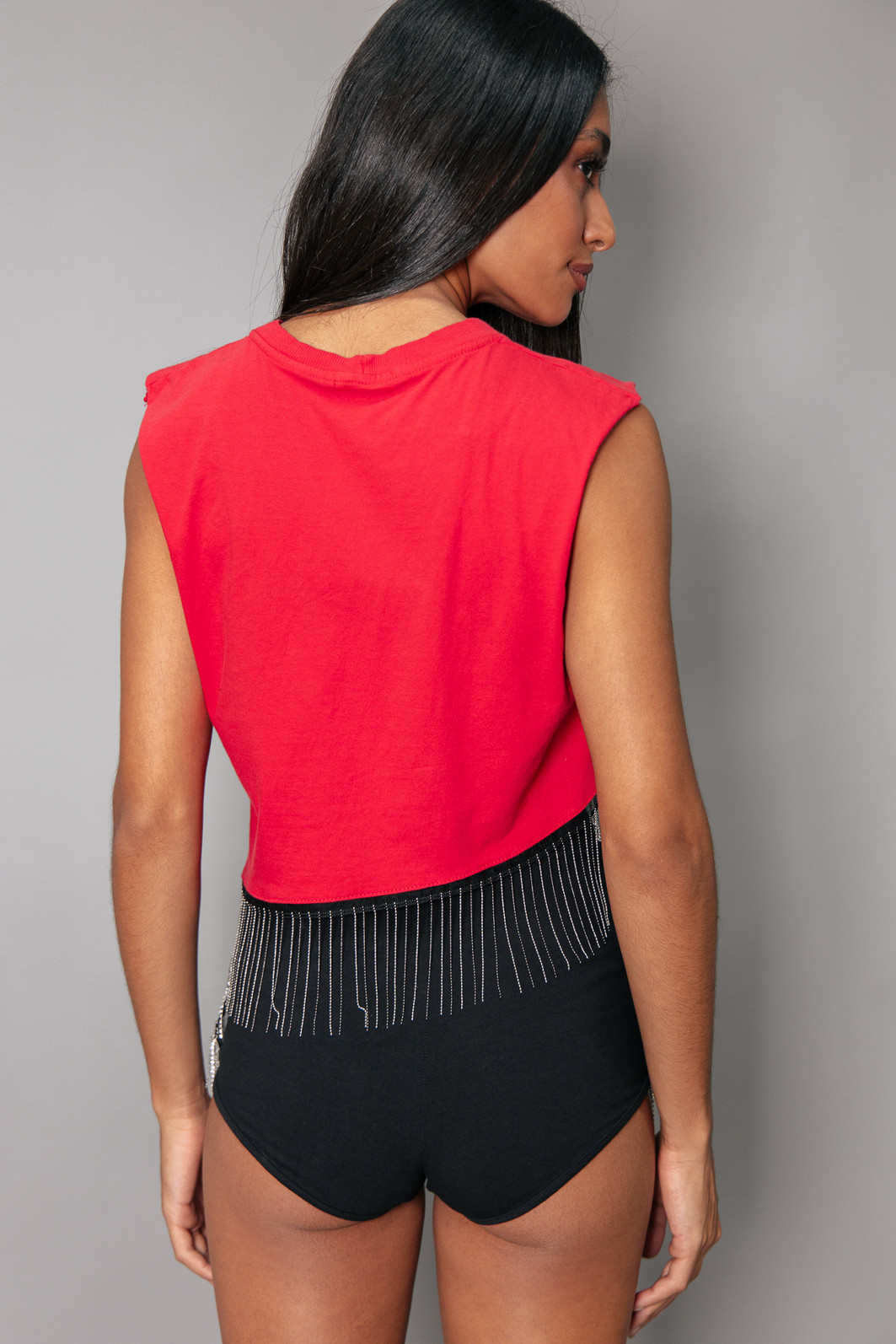 MUSCLE TEE CROPPED VERMELHA COM CORRENTES SUPERSTAR MUSCLE TEE CROPPED VERMELHA COM CORRENTES SUPERSTAR