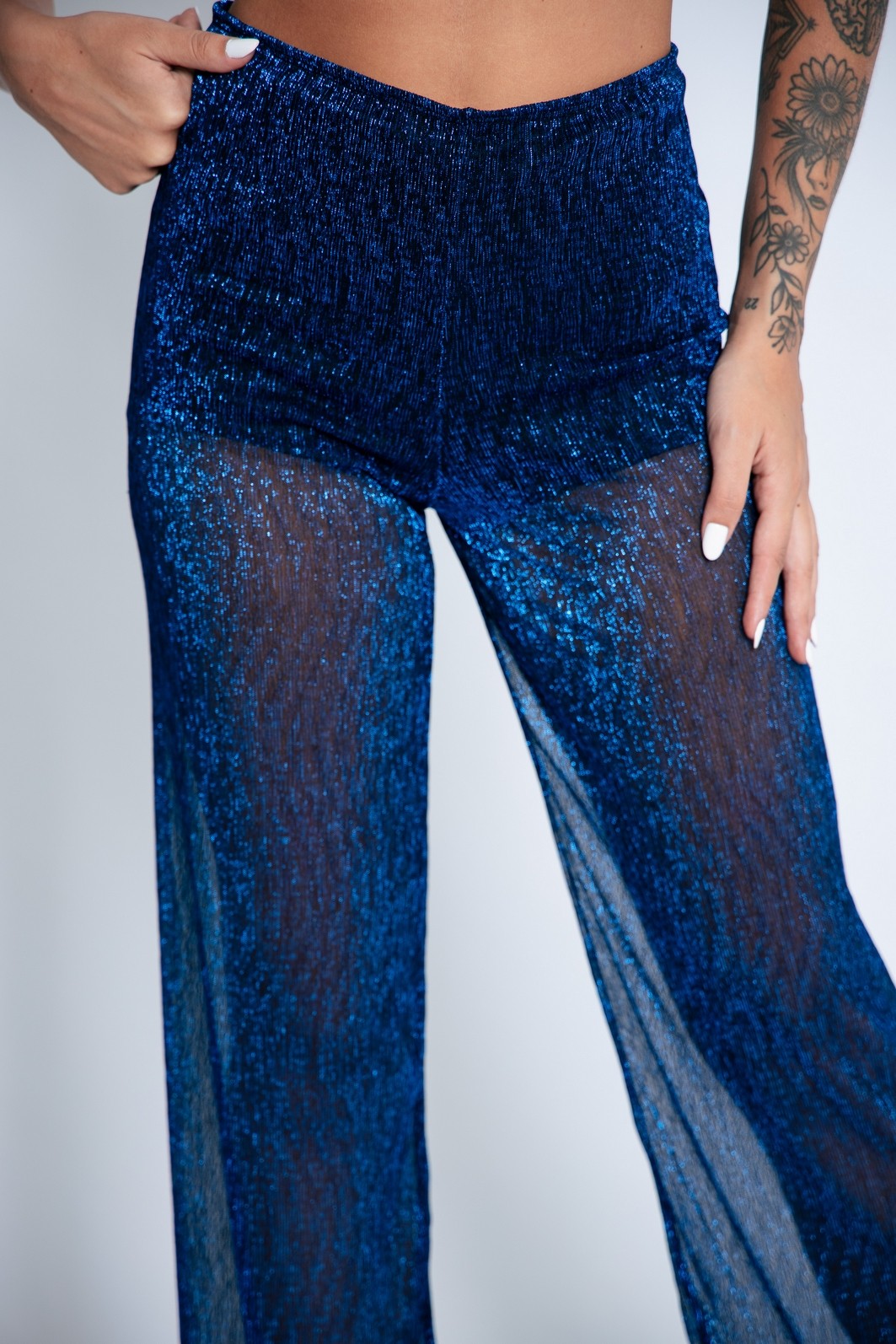 CALÇA LUREX BRILHO AZUL COM FORRO CALÇA LUREX BRILHO AZUL COM FORRO