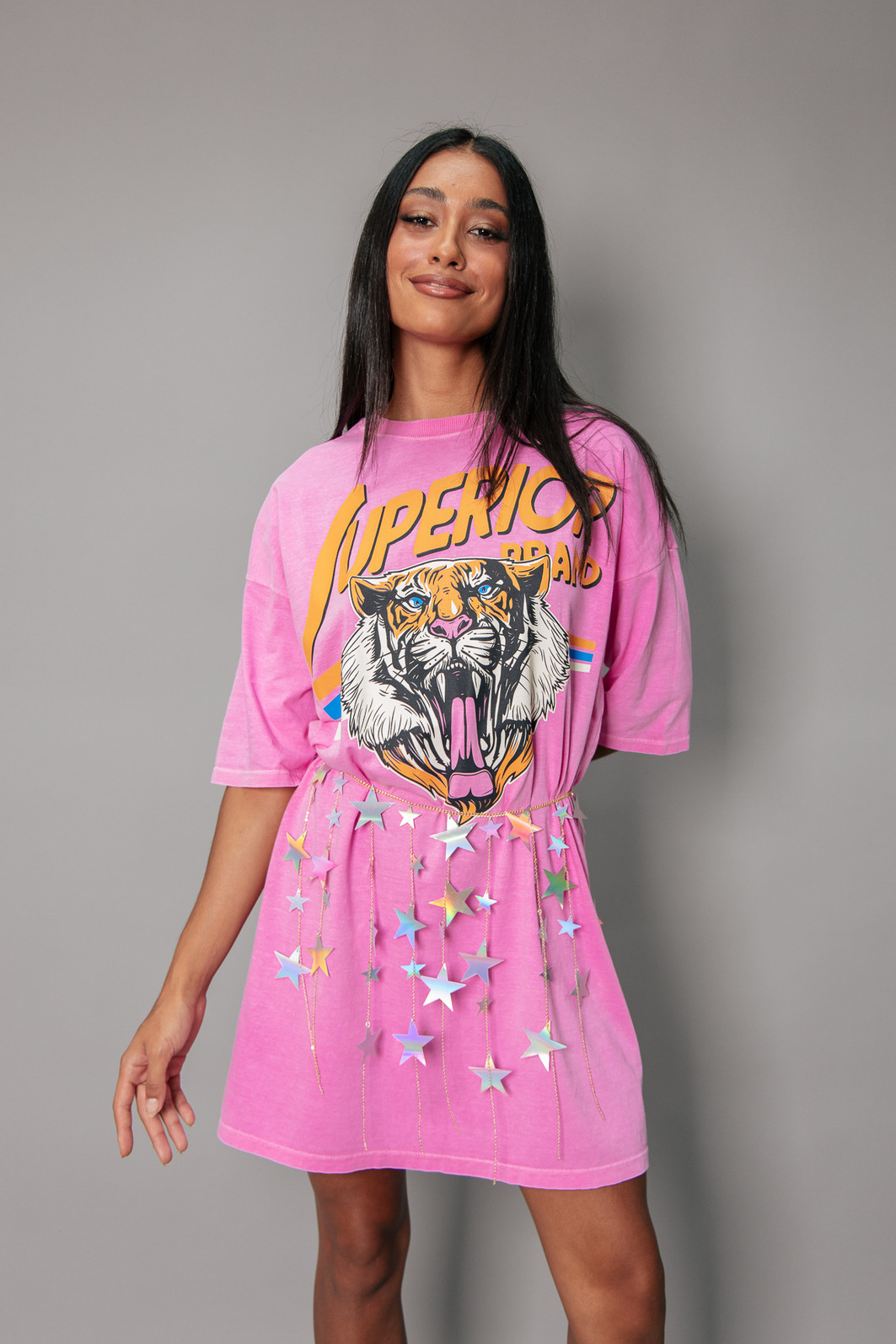 ACESSÓRIO SAIA CORRENTES COM ESTRELAS