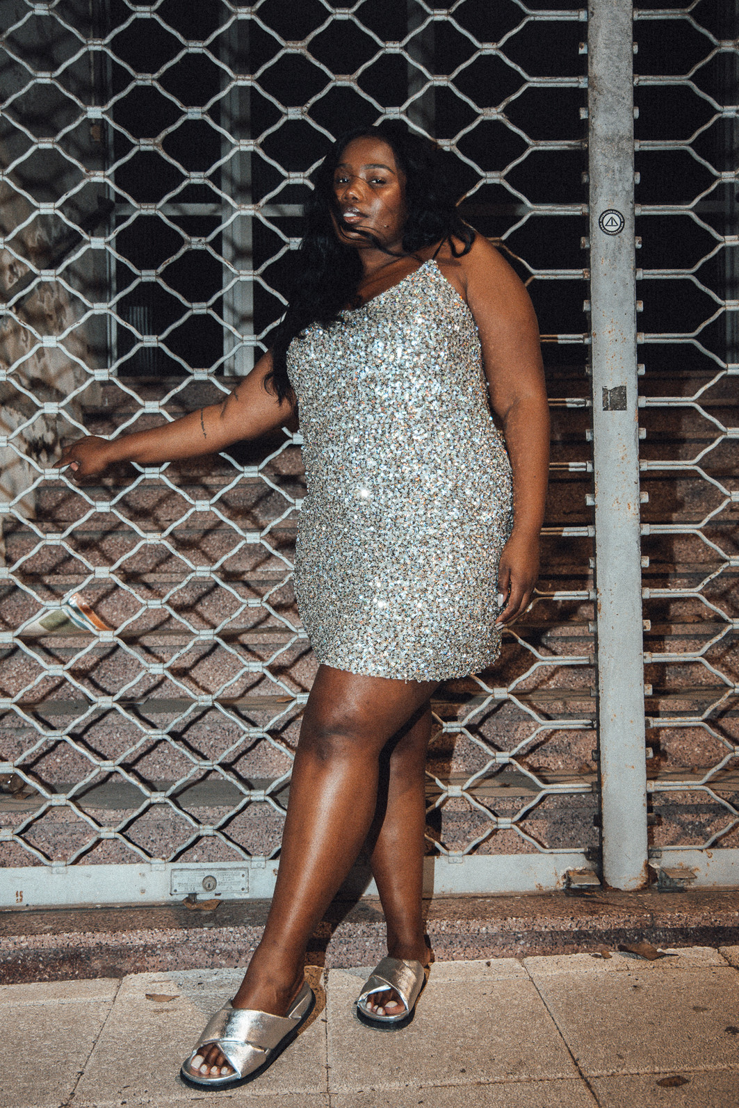 VESTIDO ALCINHA DE PAETÊ PRATA GLOW VESTIDO ALCINHA DE PAETÊ PRATA GLOW