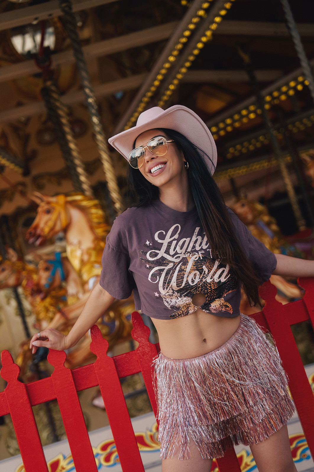 CAMISETA CROPPED AMEIXA COM ARGOLA LIGHT CAMISETA CROPPED AMEIXA COM ARGOLA LIGHT