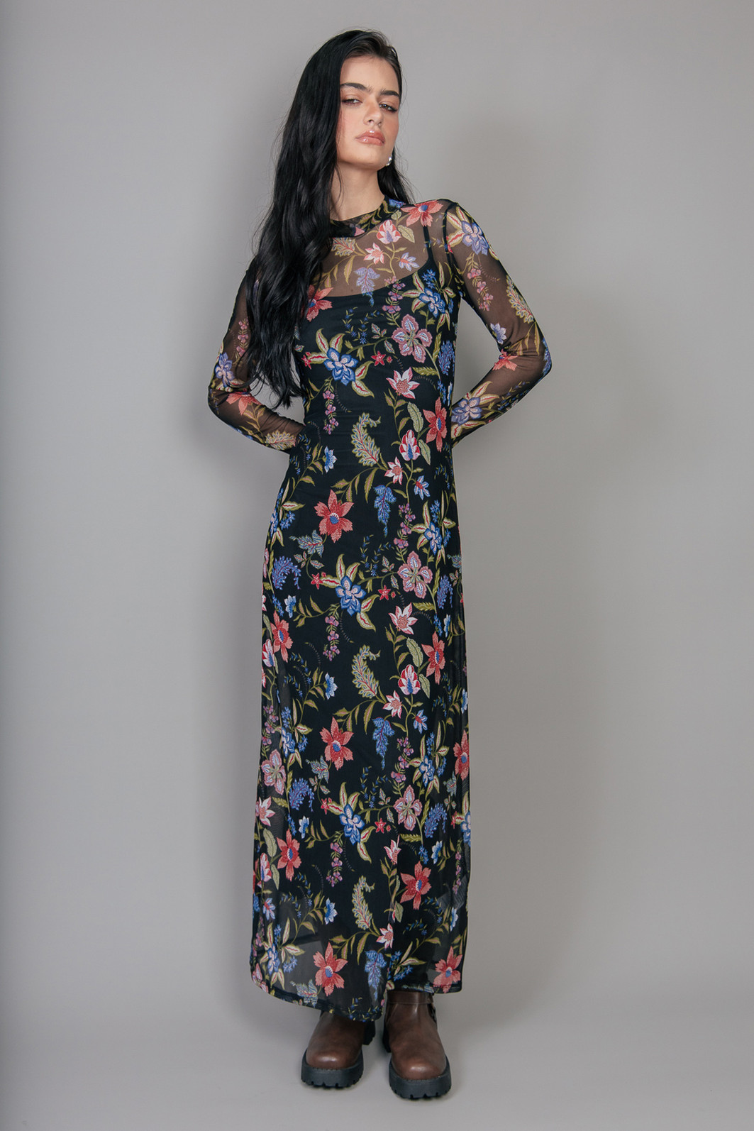 VESTIDO LONGO MANGA LONGA DE TULE ESTAMPADO FLORAL VESTIDO LONGO MANGA LONGA DE TULE ESTAMPADO FLORAL