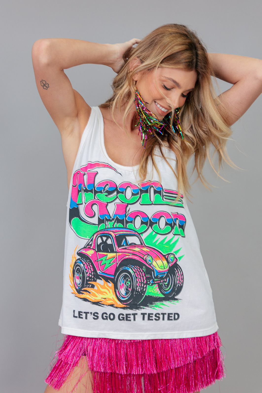 REGATA AMPLA OFF WHITE NEON MOON REGATA AMPLA OFF WHITE NEON MOON