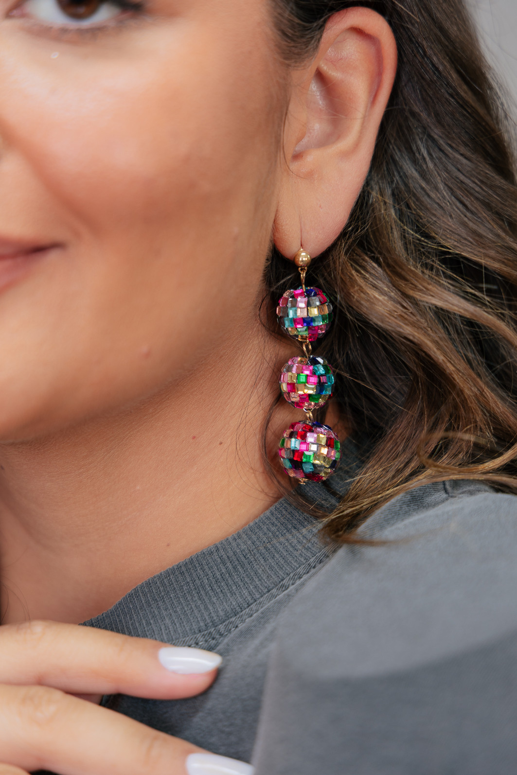 BRINCO GLOBOS DE ESPELHO BRINCO GLOBOS DE ESPELHO