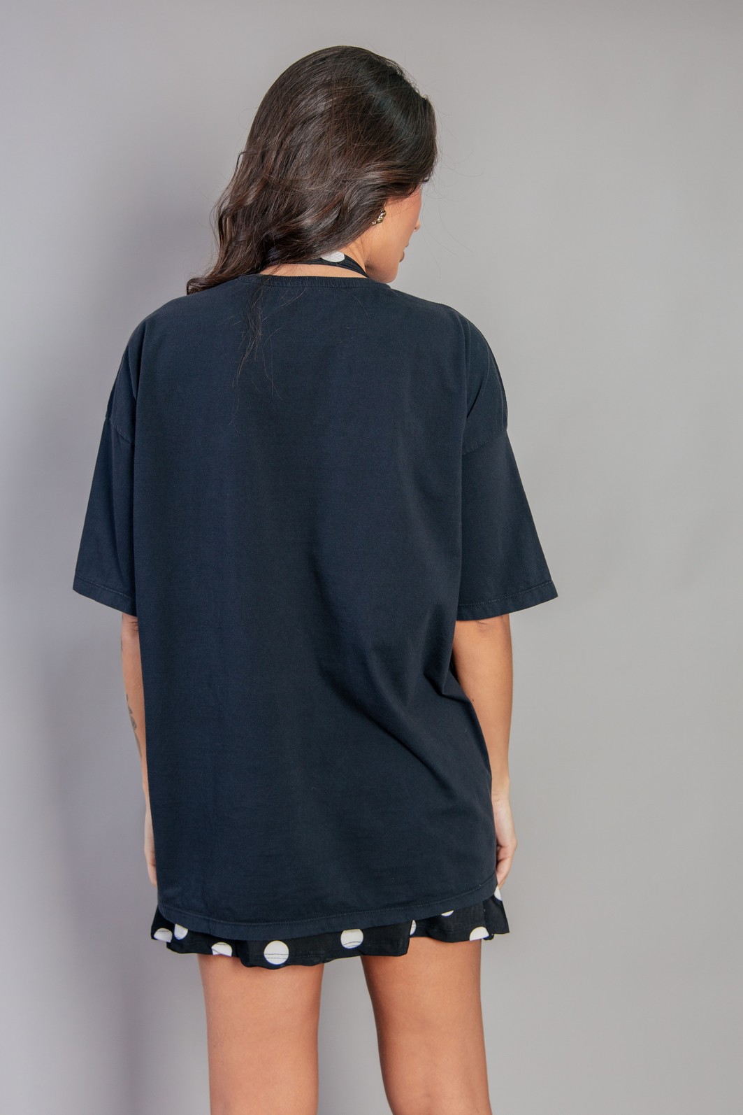 KIT 3 CAMISETAS BÁSICAS OVERSIZED