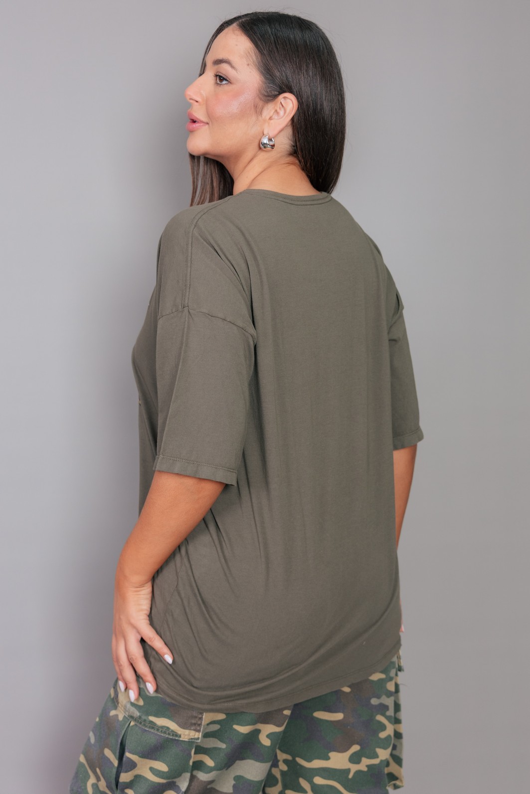 CAMISETA T-SHIRT OVERSIZED VERDE ARMY CAMISETA T-SHIRT OVERSIZED VERDE ARMY