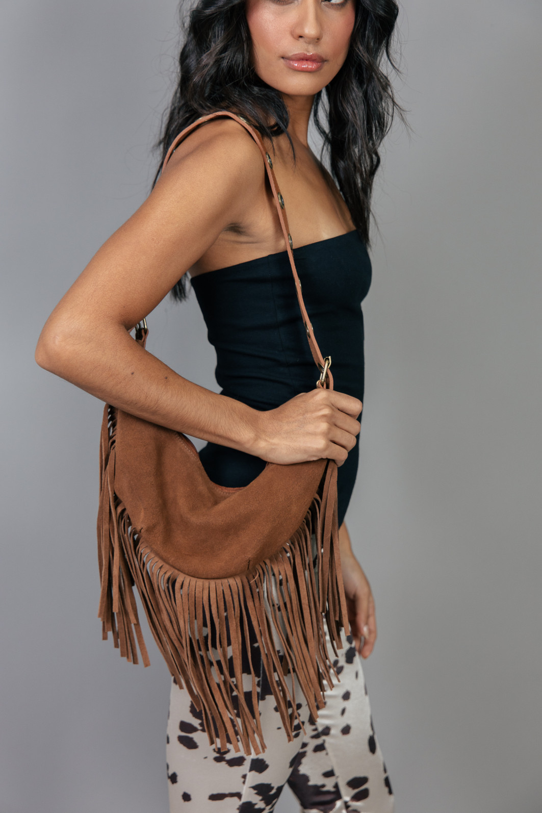 BOLSA CAMURÇA COM FRANJAS MARROM BOLSA CAMURÇA COM FRANJAS MARROM