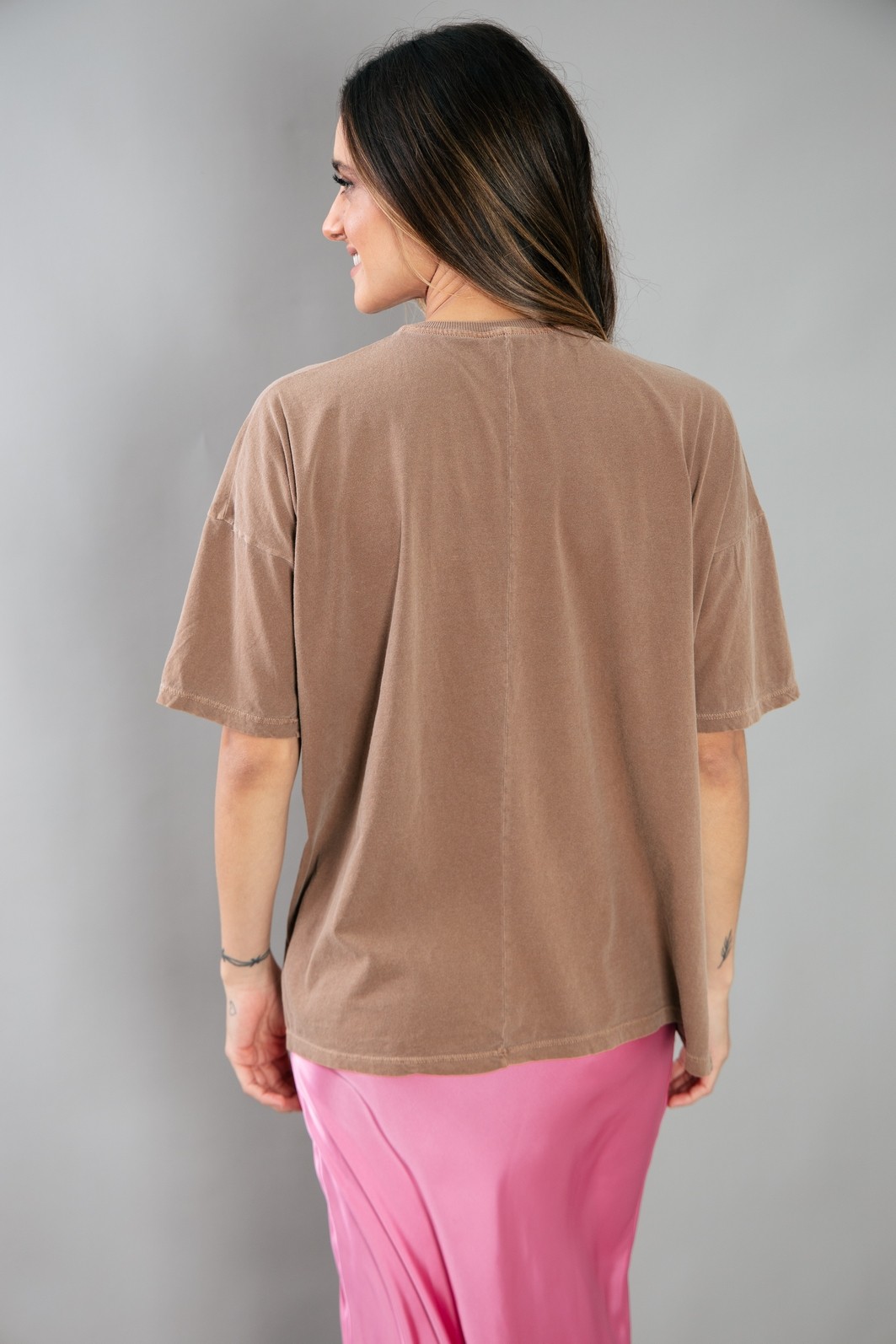 CAMISETA T-SHIRT OVERSIZED MARROM LOVE YOU CAMISETA T-SHIRT OVERSIZED MARROM LOVE YOU