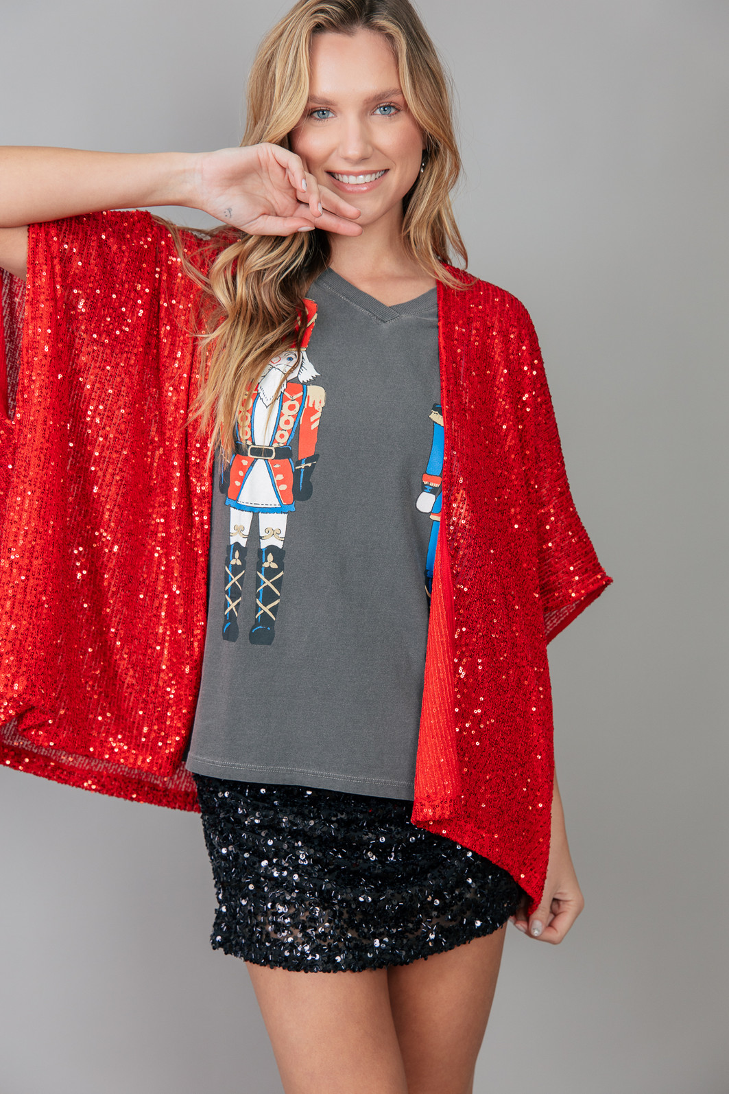 KIMONO AMPLO DE PAETÊ VERMELHO COM BORDADO MOUTH