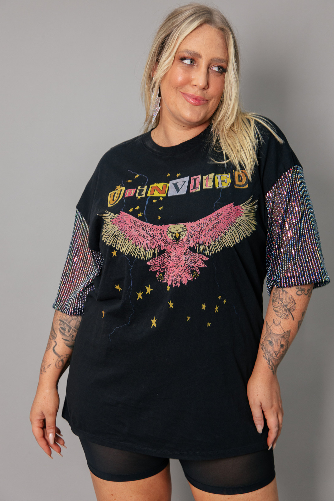 T-SHIRT VINTAGE MANGAS PAETÊS FURTACOR UNINVITED T-SHIRT VINTAGE MANGAS PAETÊS FURTACOR UNINVITED