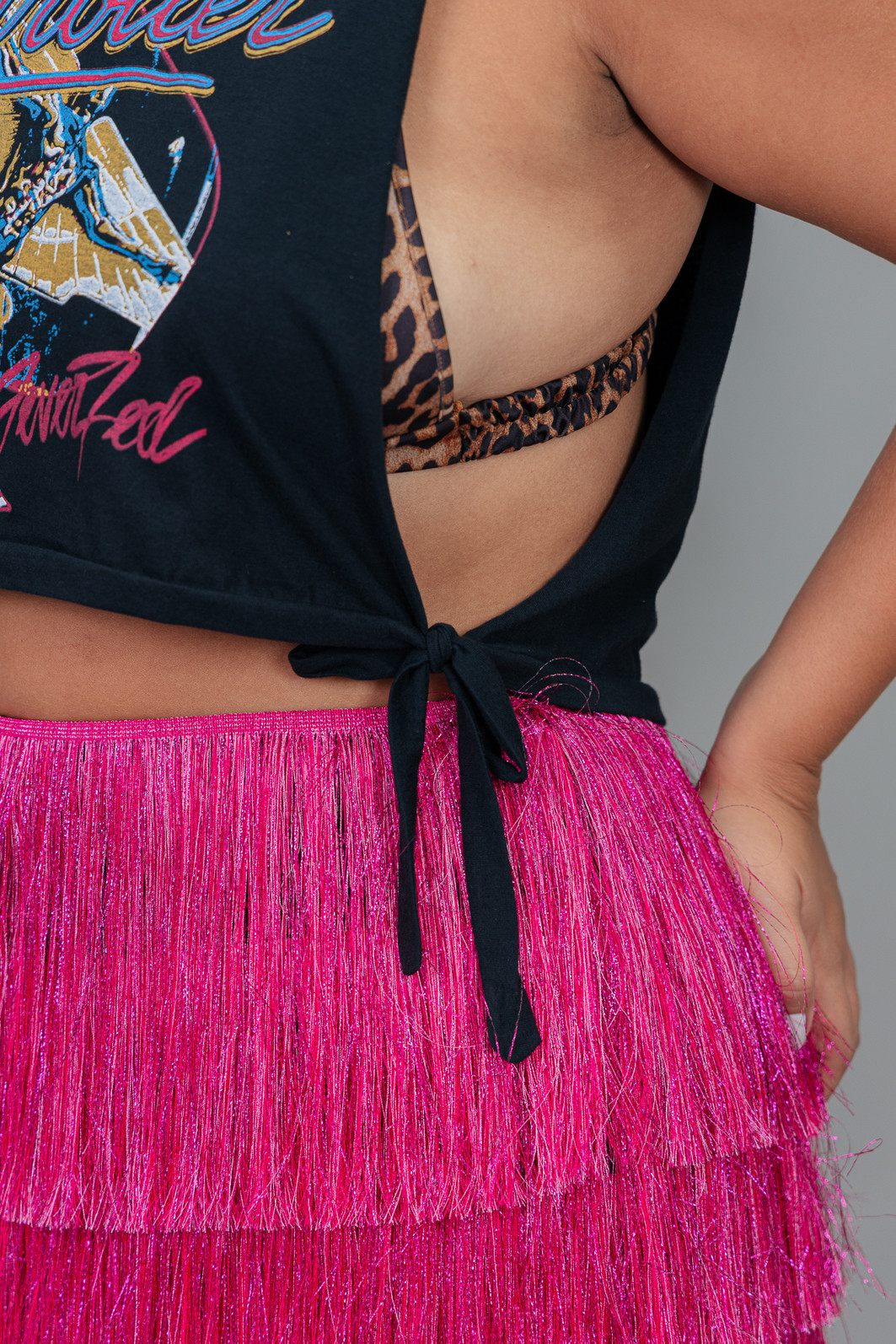 CROPPED PRETO COM AMARRAÇÃO HIGHROLLER CROPPED PRETO COM AMARRAÇÃO HIGHROLLER