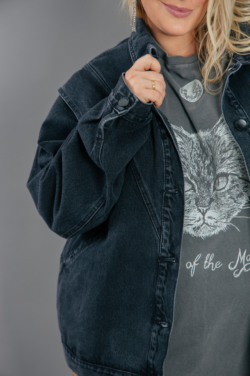 JAQUETA PRETA OVERSIZED 80s JAQUETA PRETA OVERSIZED 80s