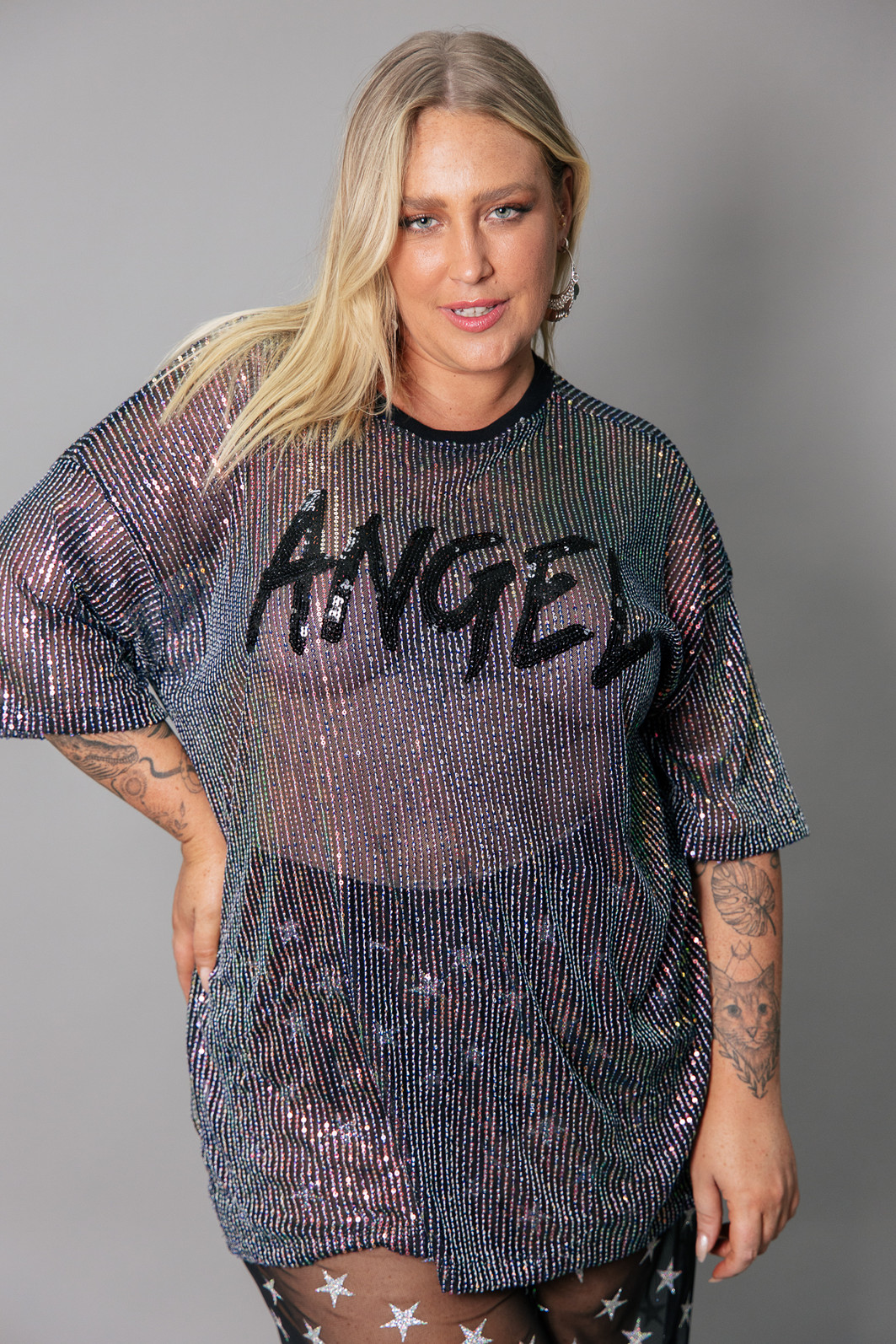 T-SHIRT OVERSIZED DE DE PAETÊS FURTACOR ANGEL T-SHIRT OVERSIZED DE DE PAETÊS FURTACOR ANGEL