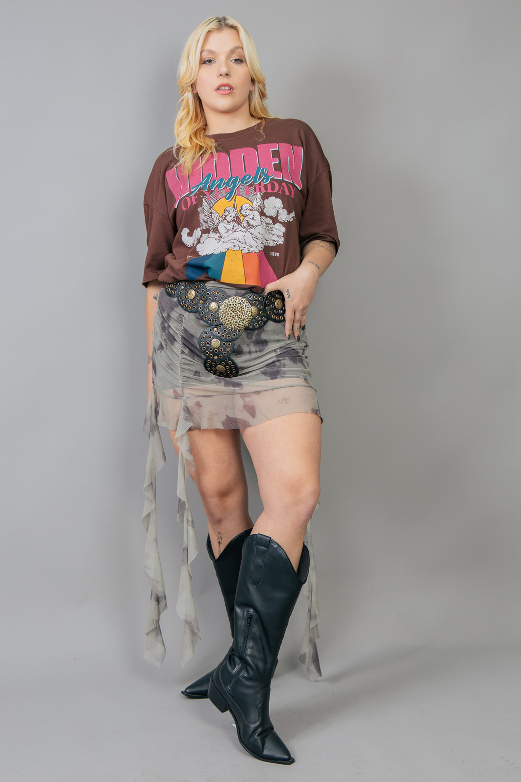 SHORT SAIA DE TULE ESTAMPADO COM PONTAS E BABADO