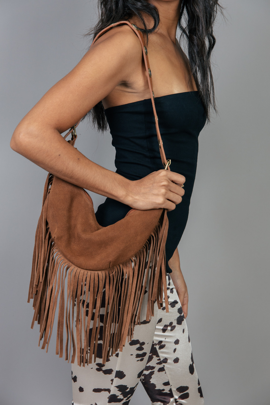 BOLSA CAMURÇA COM FRANJAS MARROM BOLSA CAMURÇA COM FRANJAS MARROM