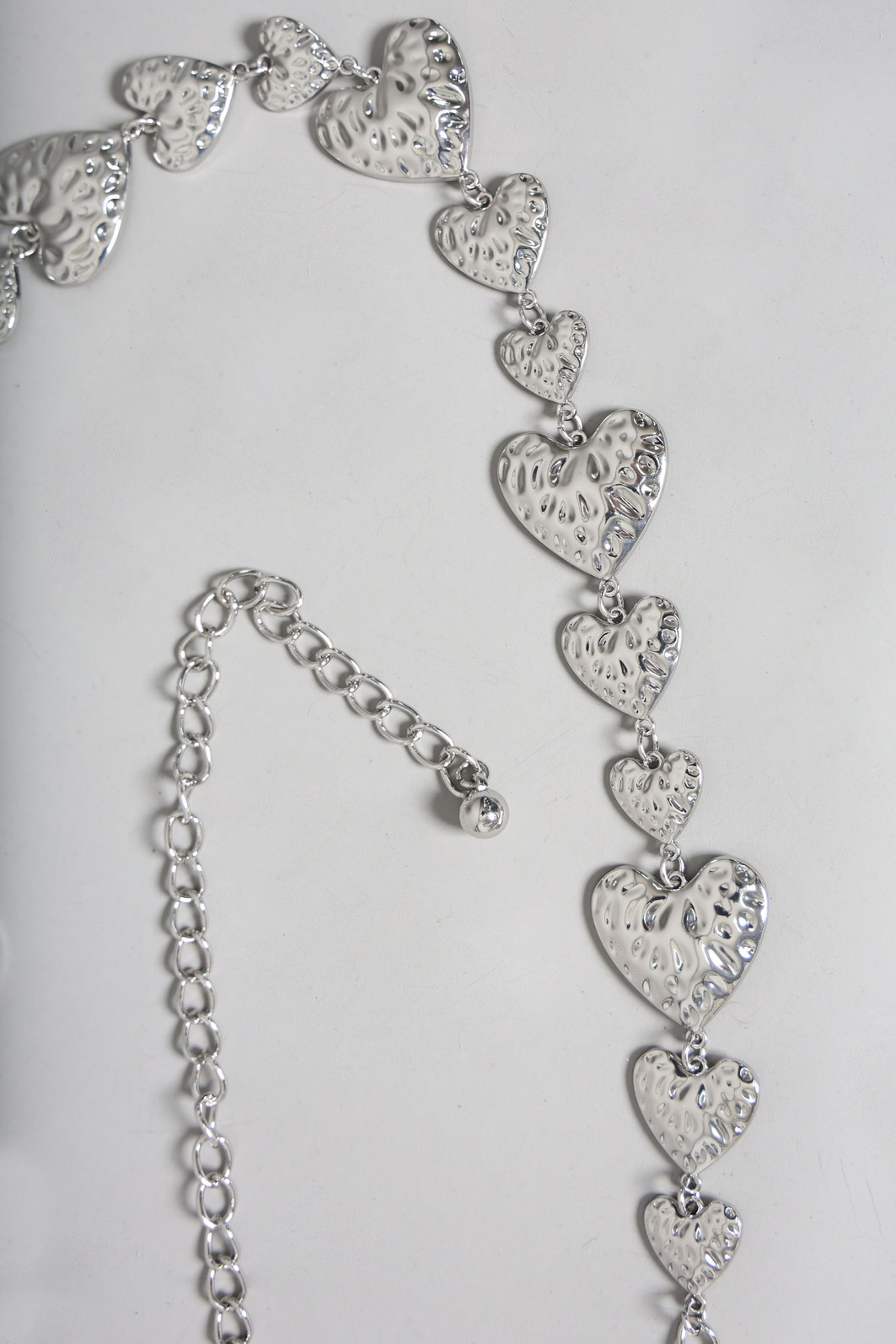 CINTO CORRENTE COM CORAÇÕES PRATA