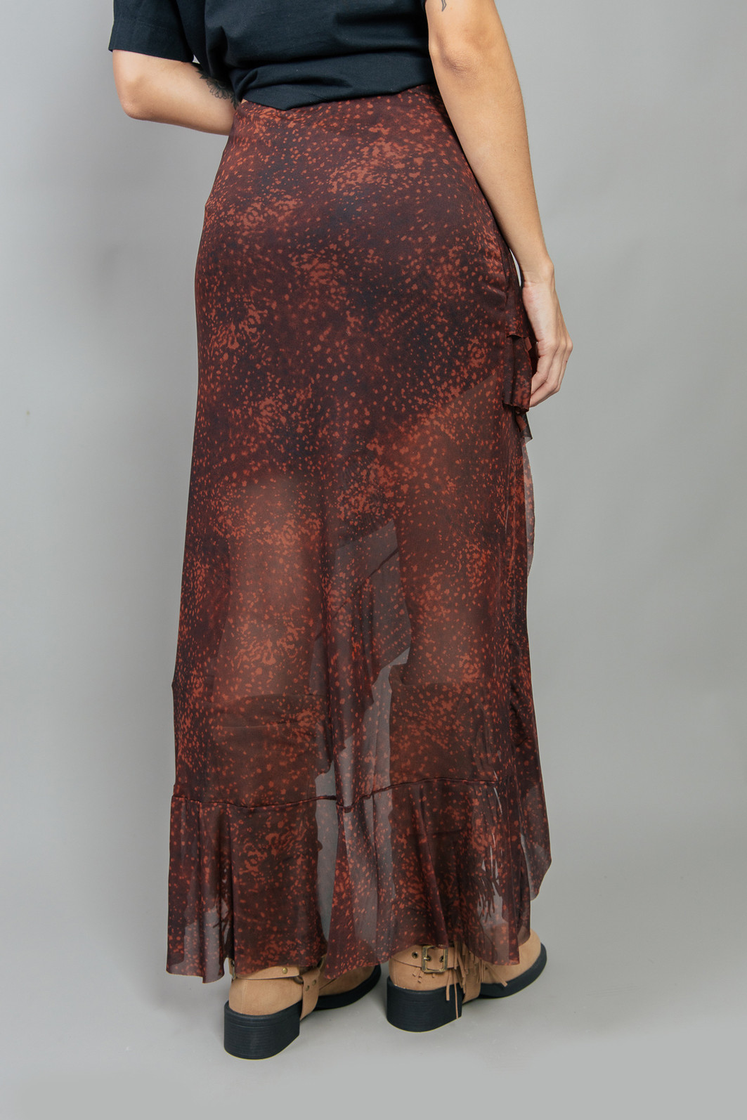 SAIA DE TULE MARROM COM PONTAS BAMBI PRINT