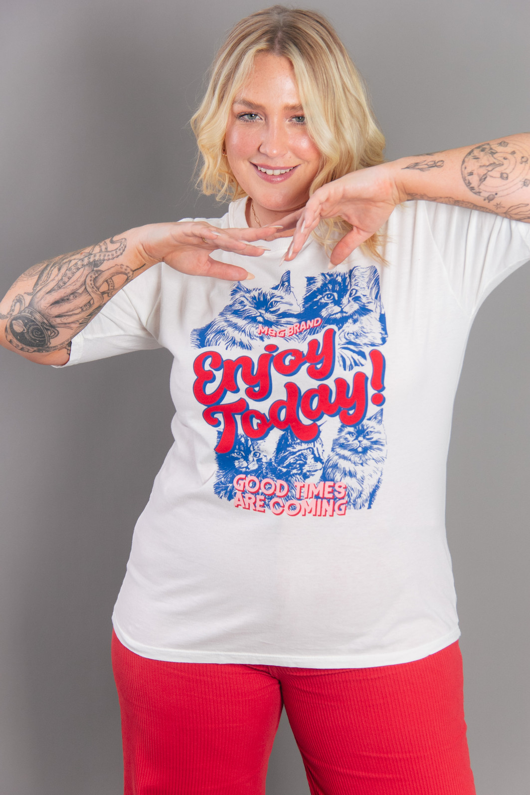 CAMISETA T-SHIRT VINTAGE OFF WHITE ENJOY TODAY CAMISETA T-SHIRT VINTAGE OFF WHITE ENJOY TODAY