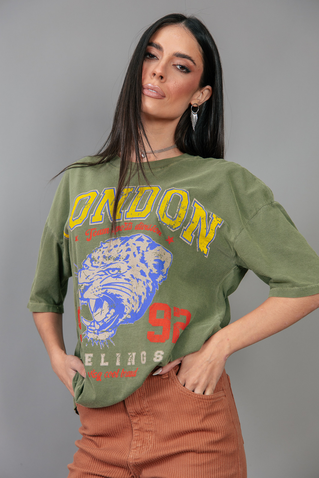 T-SHIRT VINTAGE VERDE OLIVA LONDON