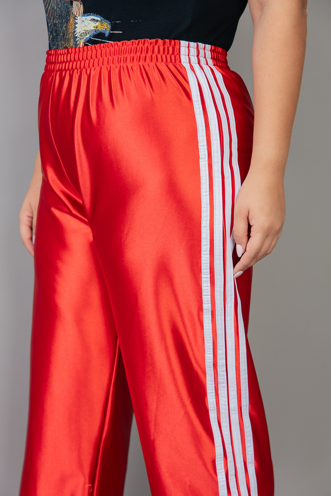 CALÇA SPORT VERMELHA COM LISTRAS CALÇA SPORT VERMELHA COM LISTRAS