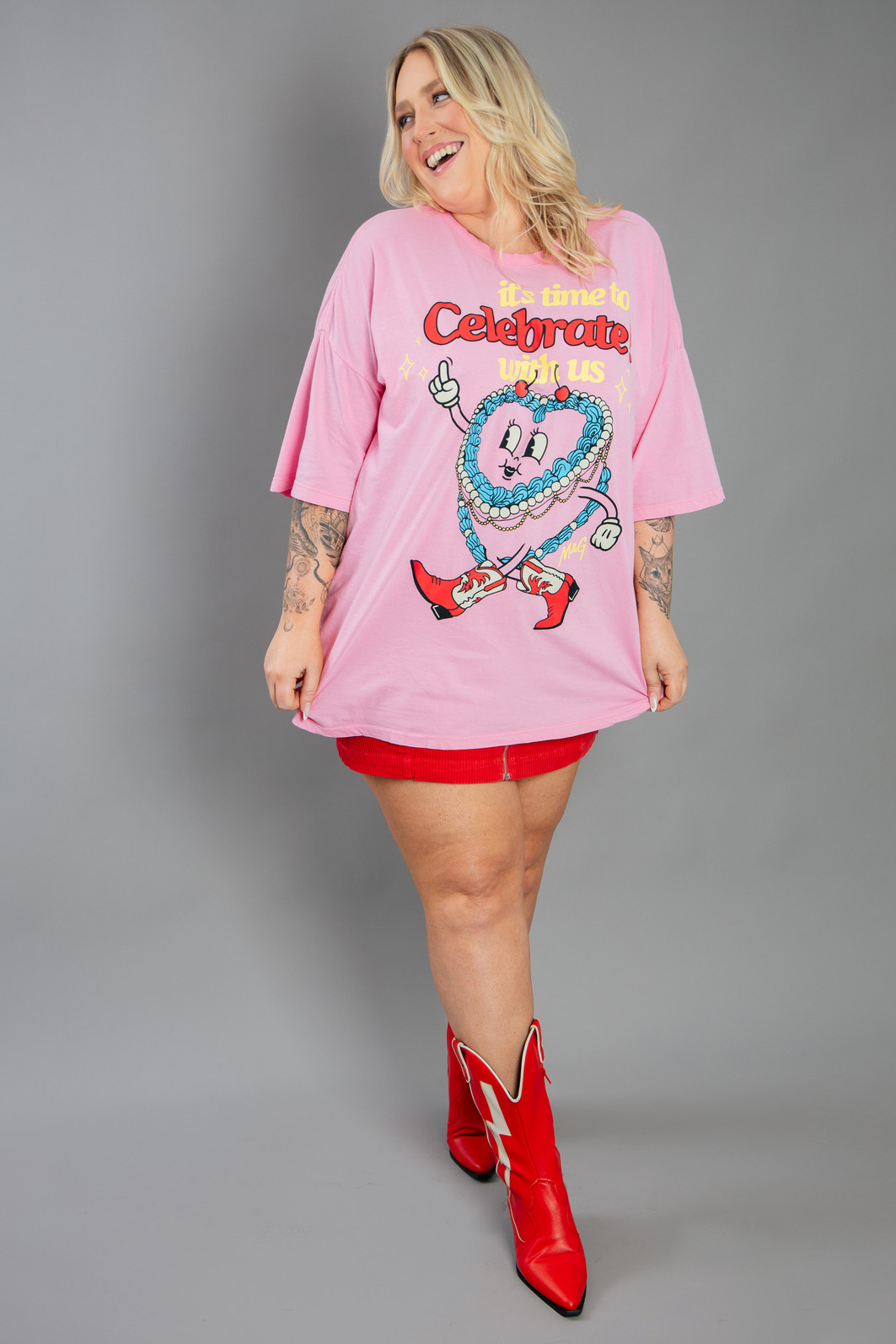 T-SHIRT OVERSIZED ROSA CELEBRATE T-SHIRT OVERSIZED ROSA CELEBRATE