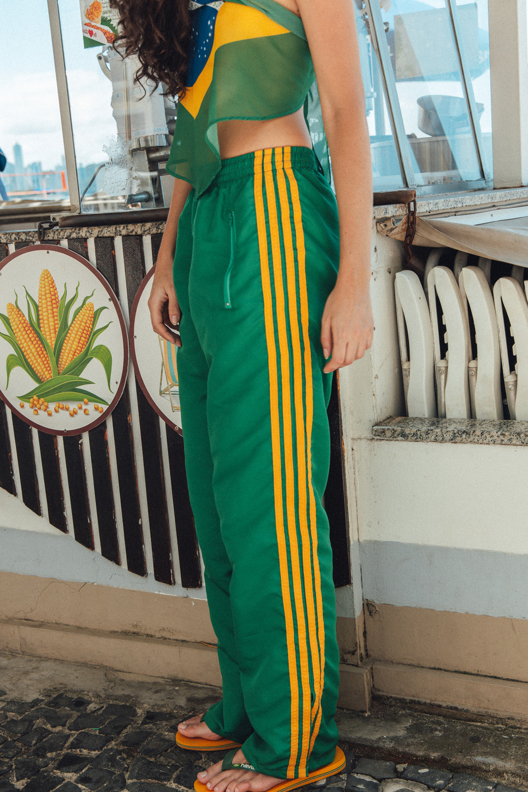 CALÇA ESPORTIVA BRASIL VERDE E AMARELO