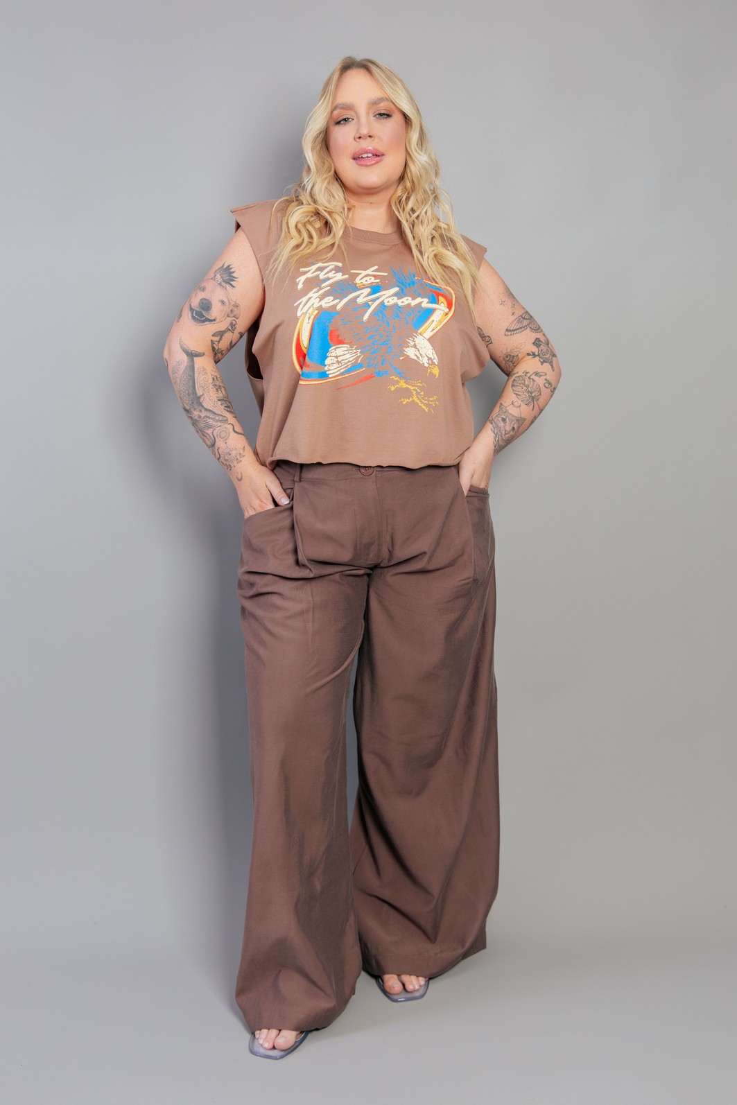 CALÇA ALFAIATARIA CINTURA BAIXA MARROM CALÇA ALFAIATARIA CINTURA BAIXA MARROM