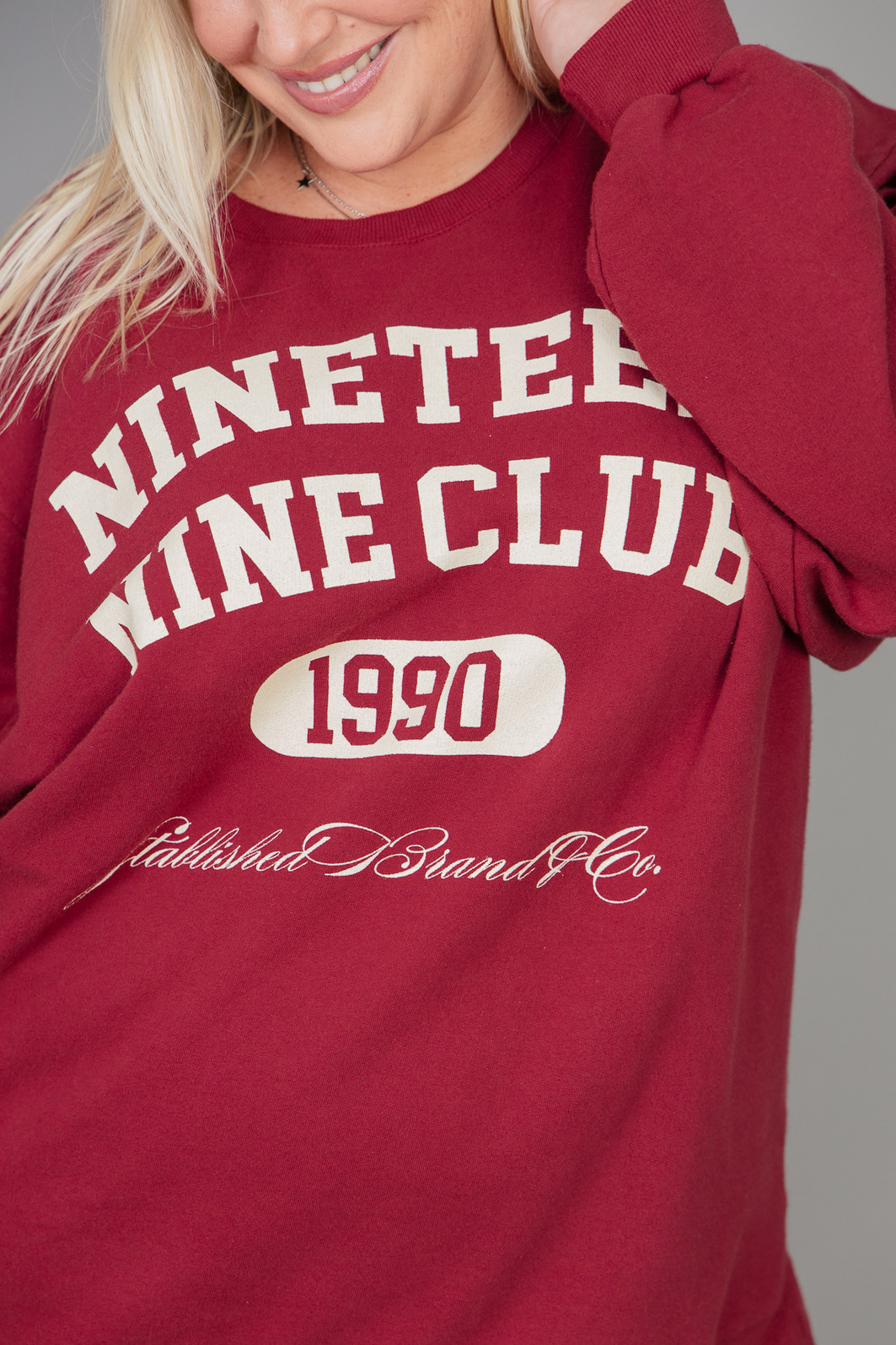 CASACO OVERSIZED DE MOLETOM BORGONHA NINETEEN