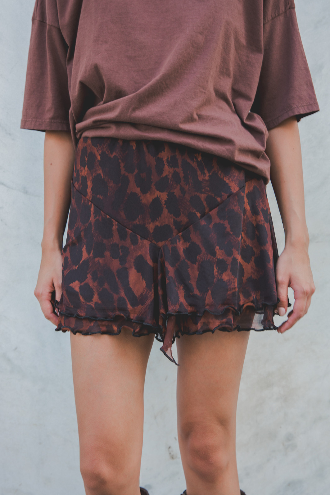 SHORT SAIA DE TULE ONCINHA