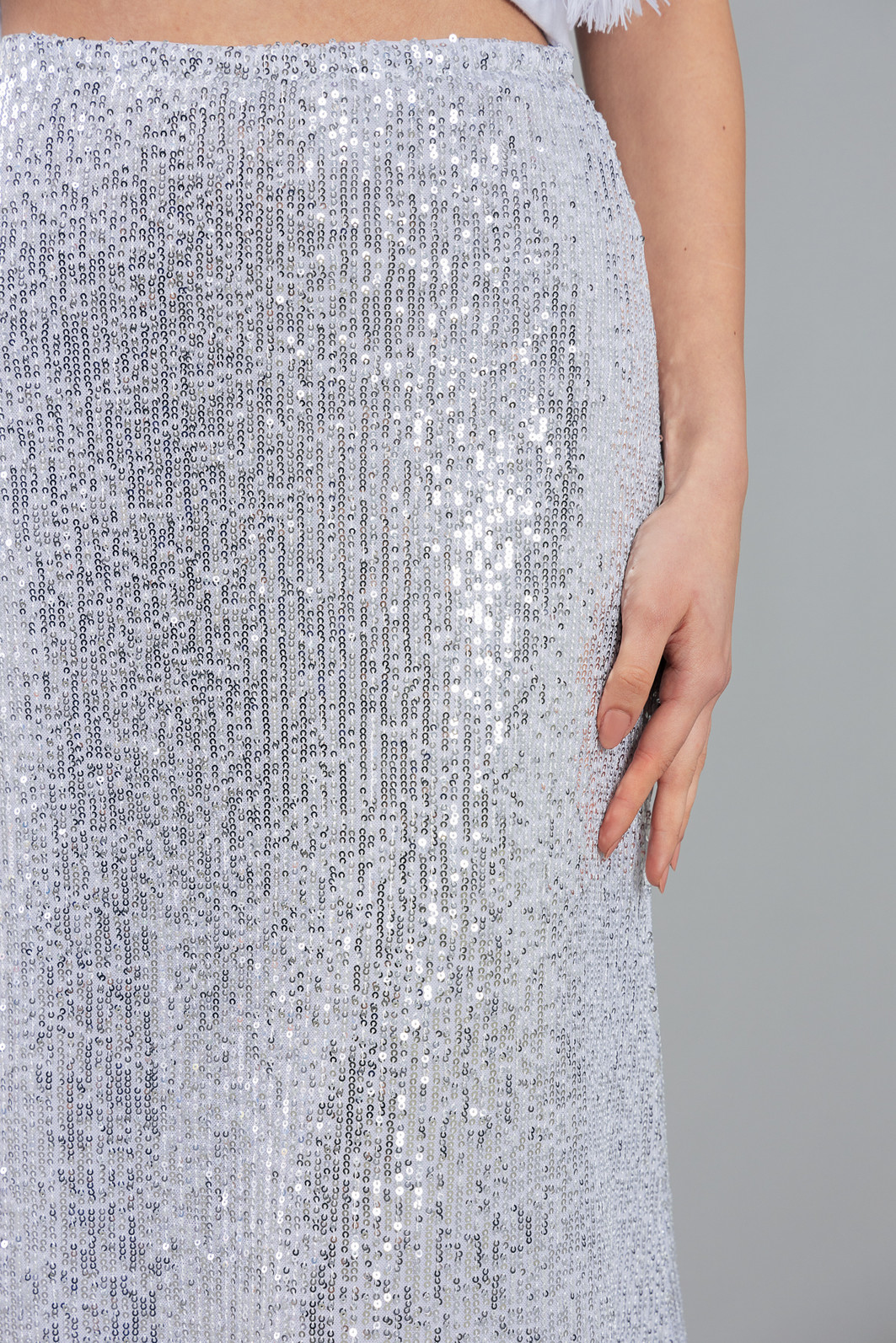 SAIA MIDI DE PAETÊ PRATA MILÃO SAIA MIDI DE PAETÊ PRATA MILÃO