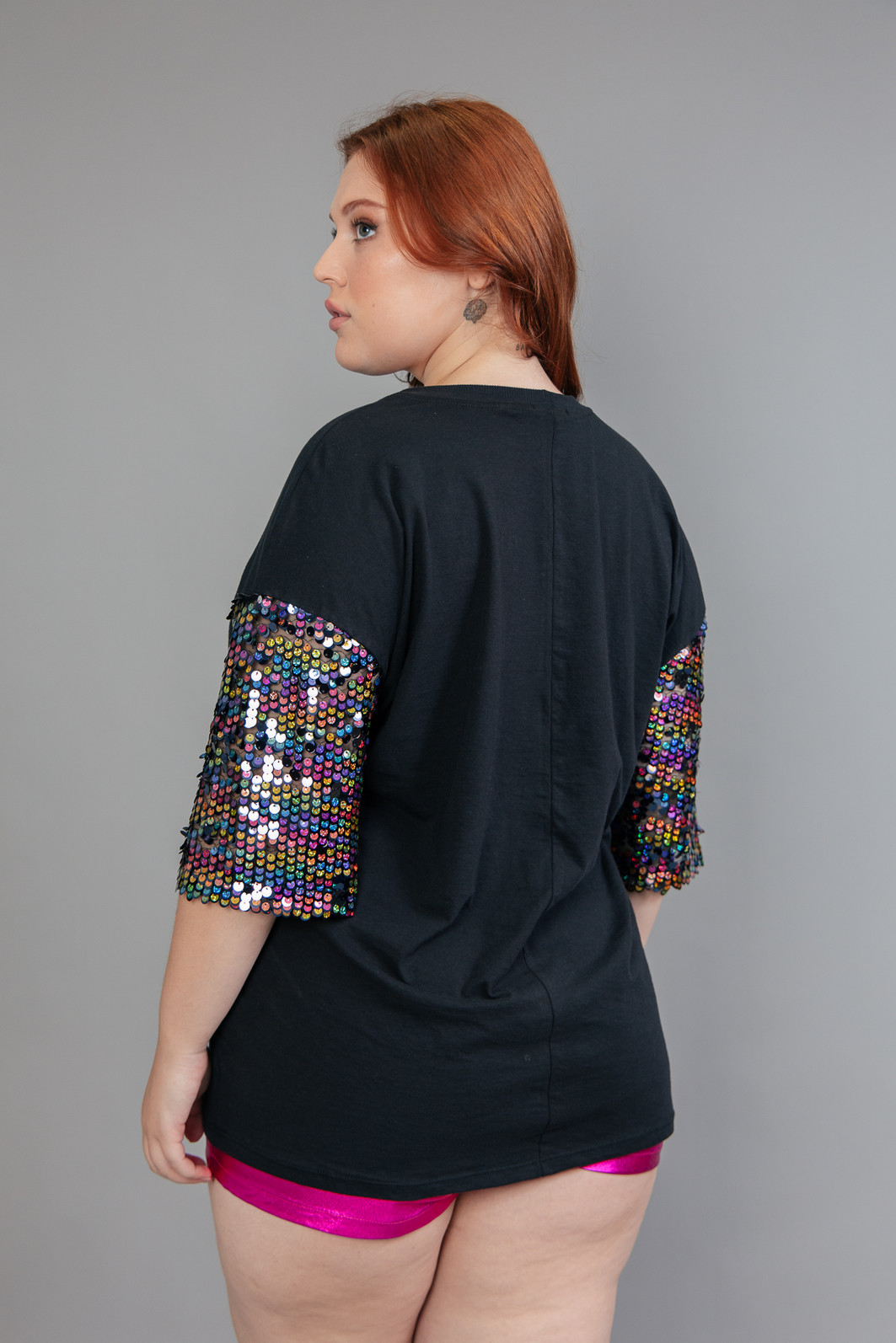 T-SHIRT VINTAGE COM MANGAS PAETÊ MULTICOLOR IRONIC T-SHIRT VINTAGE COM MANGAS PAETÊ MULTICOLOR IRONIC