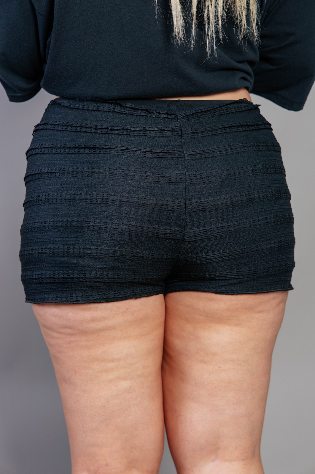 MINI SHORT RENDINHA PRETA MINI SHORT RENDINHA PRETA