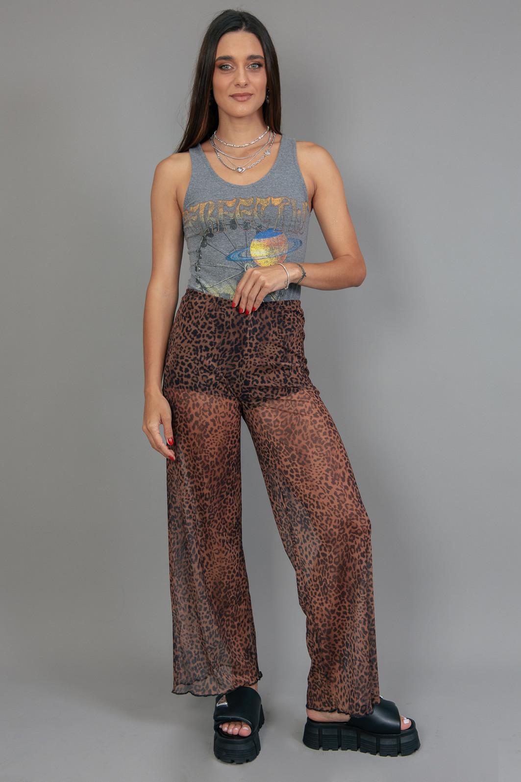 CALÇA DE ONCINHA EM TULE COM FORRO CALÇA DE ONCINHA EM TULE COM FORRO