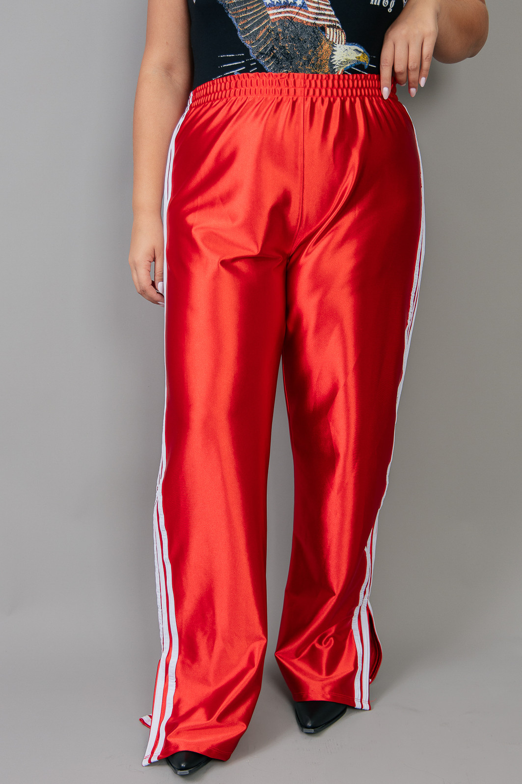 CALÇA SPORT VERMELHA COM LISTRAS CALÇA SPORT VERMELHA COM LISTRAS