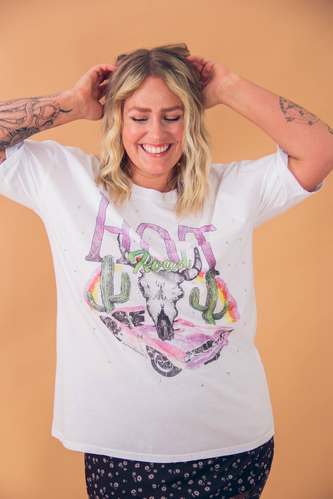 CAMISETA T-SHIRT VINTAGE BRANCA HOT ROAD