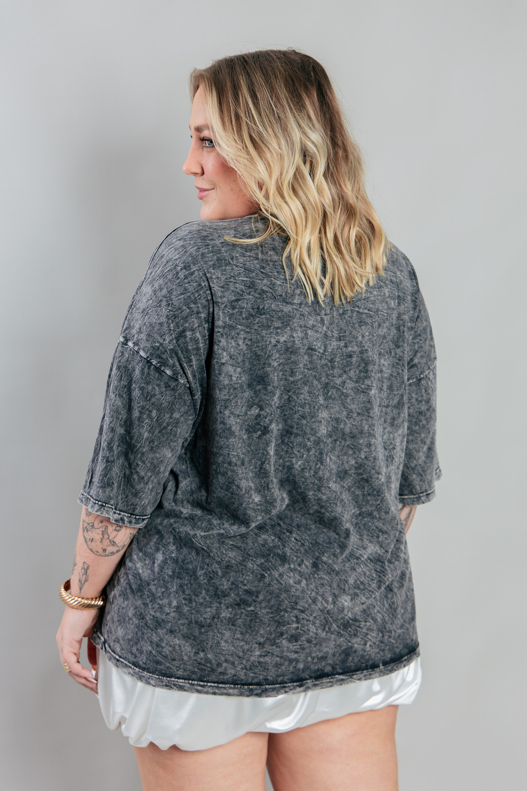 CAMISETA  T-SHIRT OVERSIZED MARMORIZADA SELF LOVE CAMISETA  T-SHIRT OVERSIZED MARMORIZADA SELF LOVE