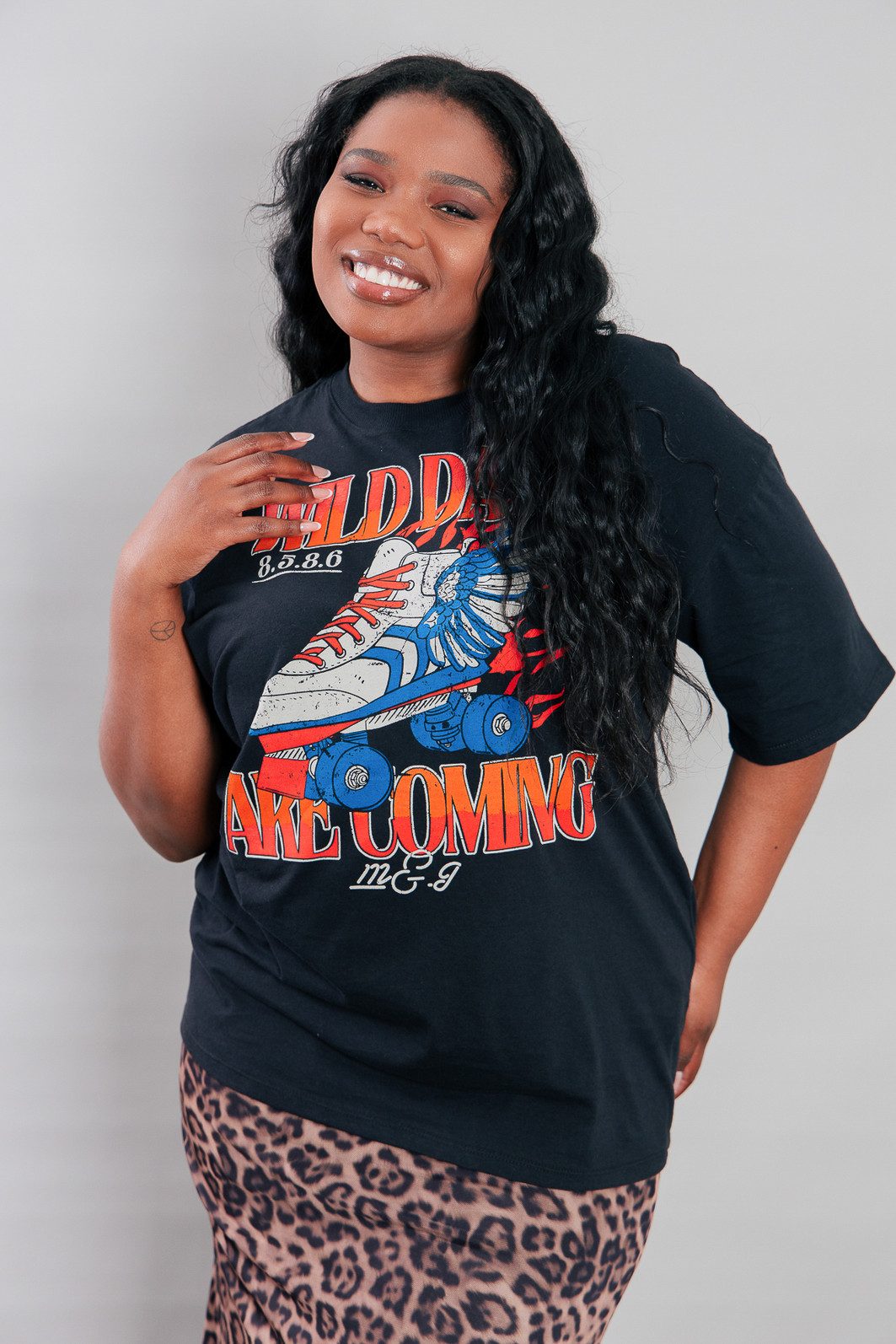 CAMISETA T-SHIRT VINTAGE PRETA WILD DAYS CAMISETA T-SHIRT VINTAGE PRETA WILD DAYS