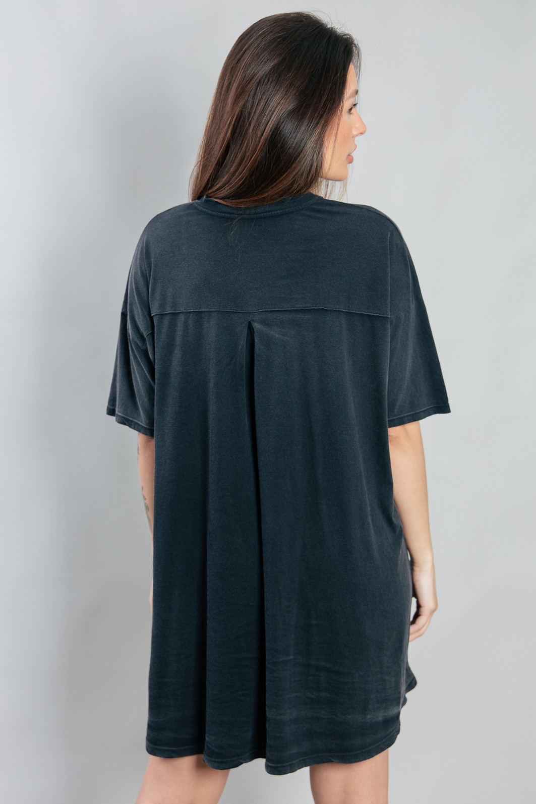 VESTIDO AMPLO DE MALHA PRETO MARMORIZADO DRAMA QUEEN