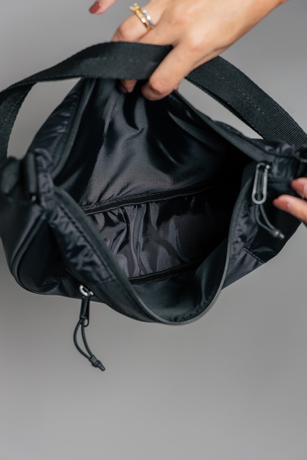 BOLSA NYLON PRETA COM ZÍPER BOLSA NYLON PRETA COM ZÍPER