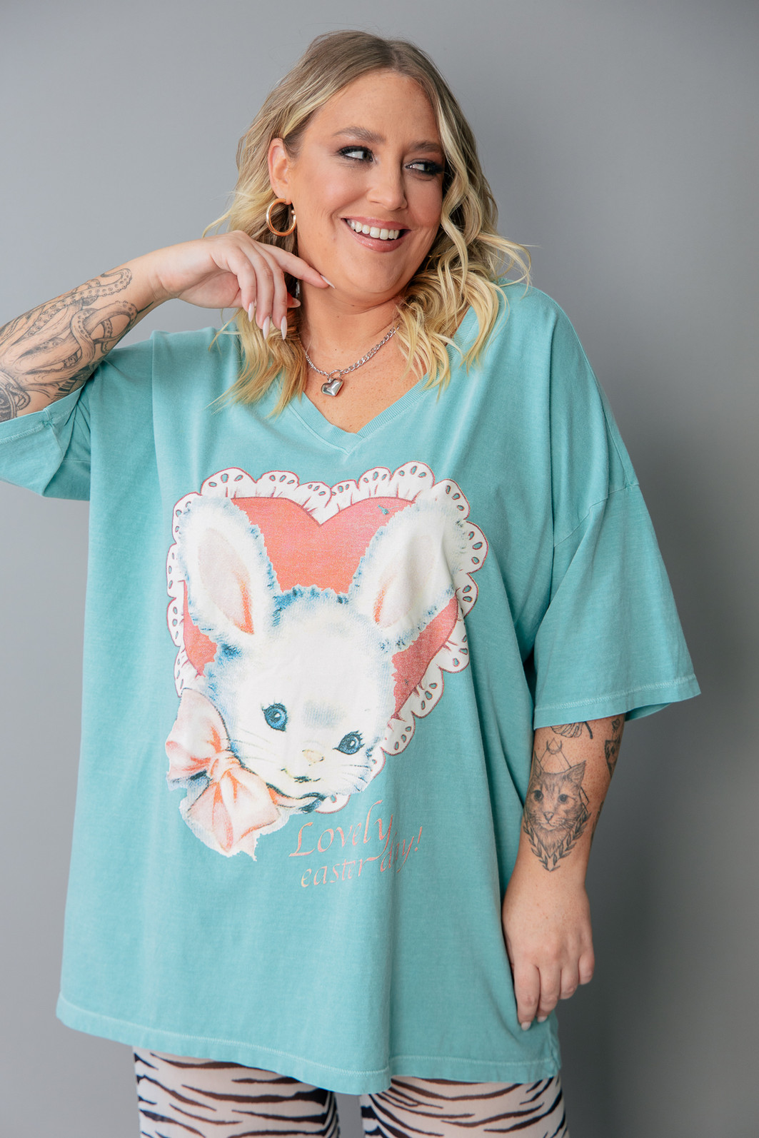 T-SHIRT OVERSIZED DECOTE V VERDE EASTER T-SHIRT OVERSIZED DECOTE V VERDE EASTER