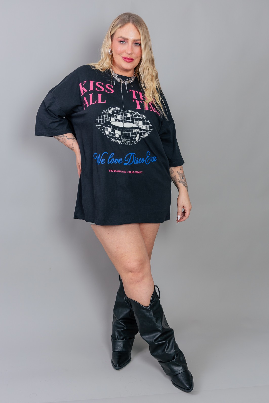 CAMISETA T-SHIRT OVERSIZED PRETA KISS AL THE TIME CAMISETA T-SHIRT OVERSIZED PRETA KISS AL THE TIME