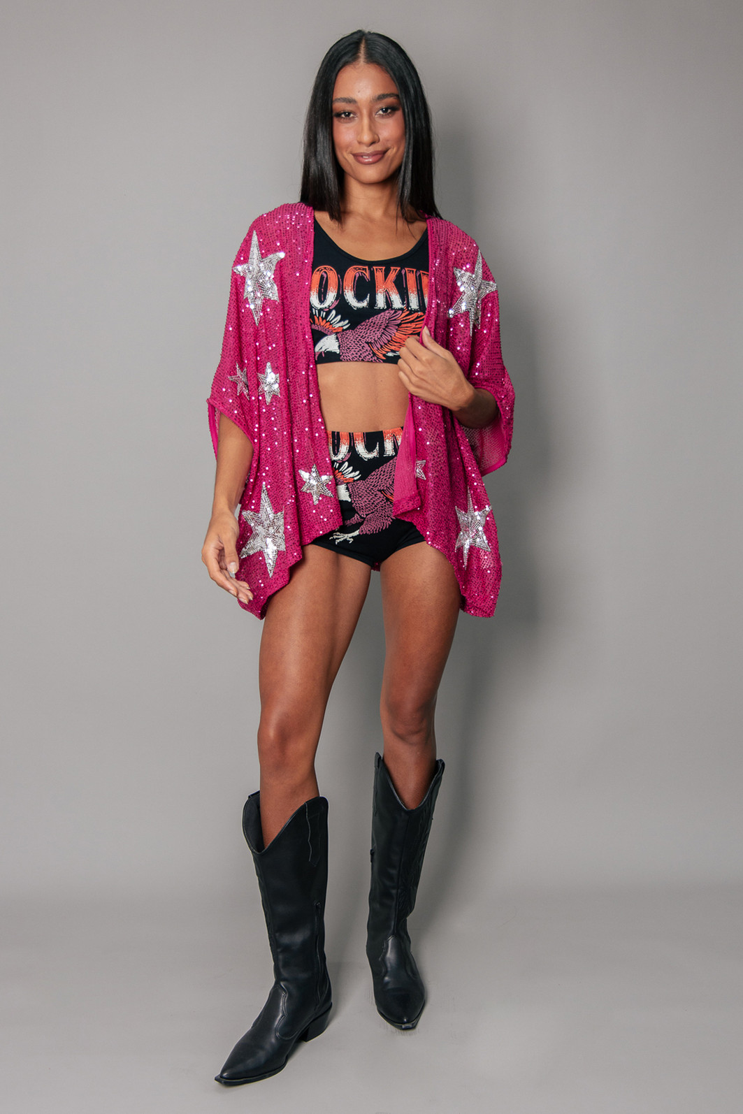 KIMONO DE PAETÊ ROSA COM BORDADO ESTRELAS PRATA