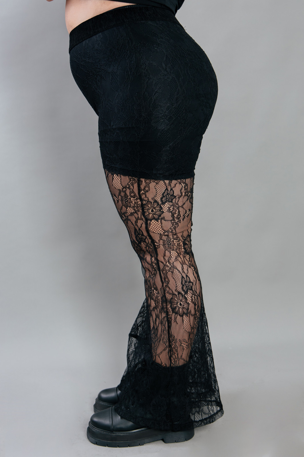 CALÇA SEM FORRO DE RENDA