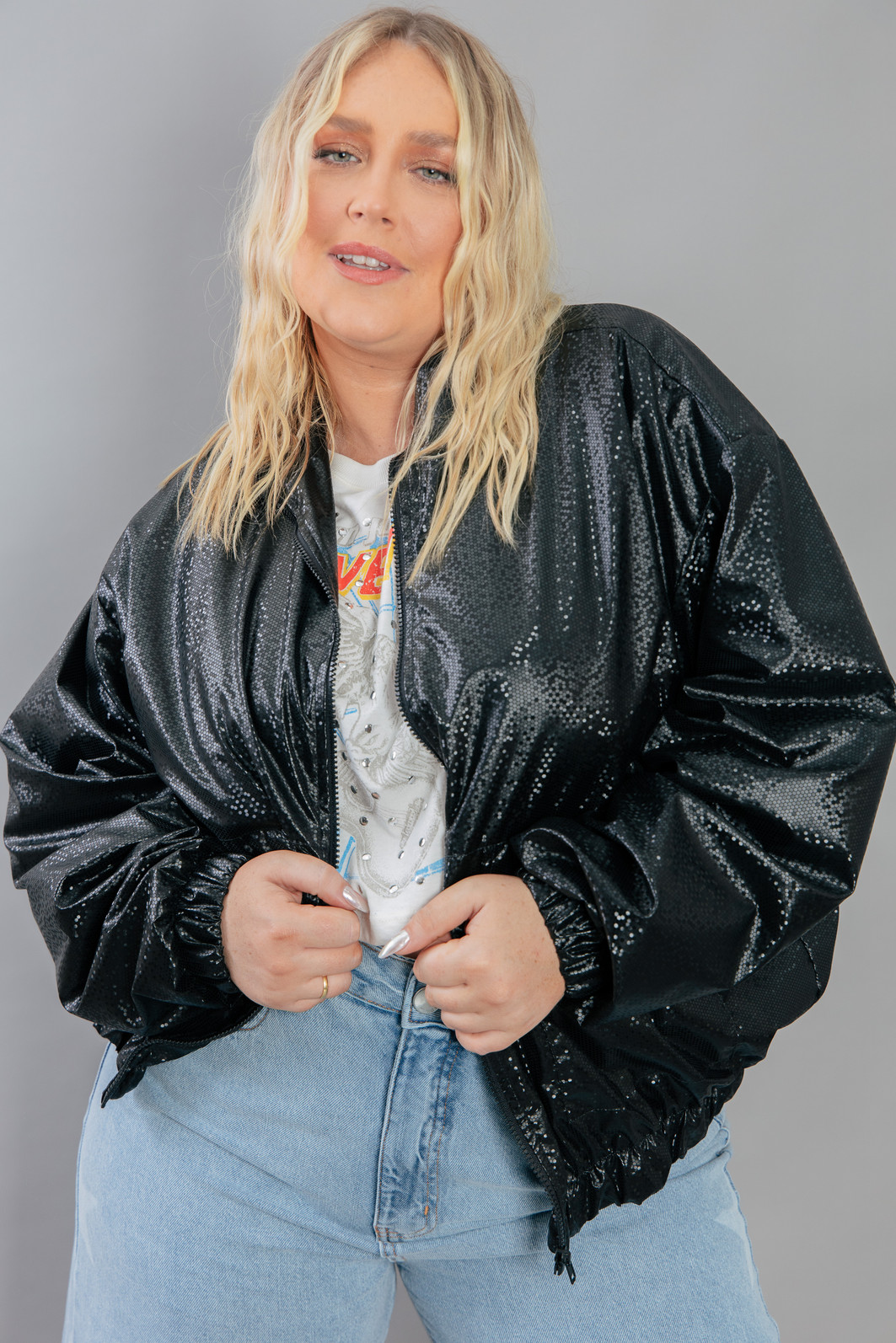 JAQUETA CORTA VENTO PRETO BRILHO JAQUETA CORTA VENTO PRETO BRILHO