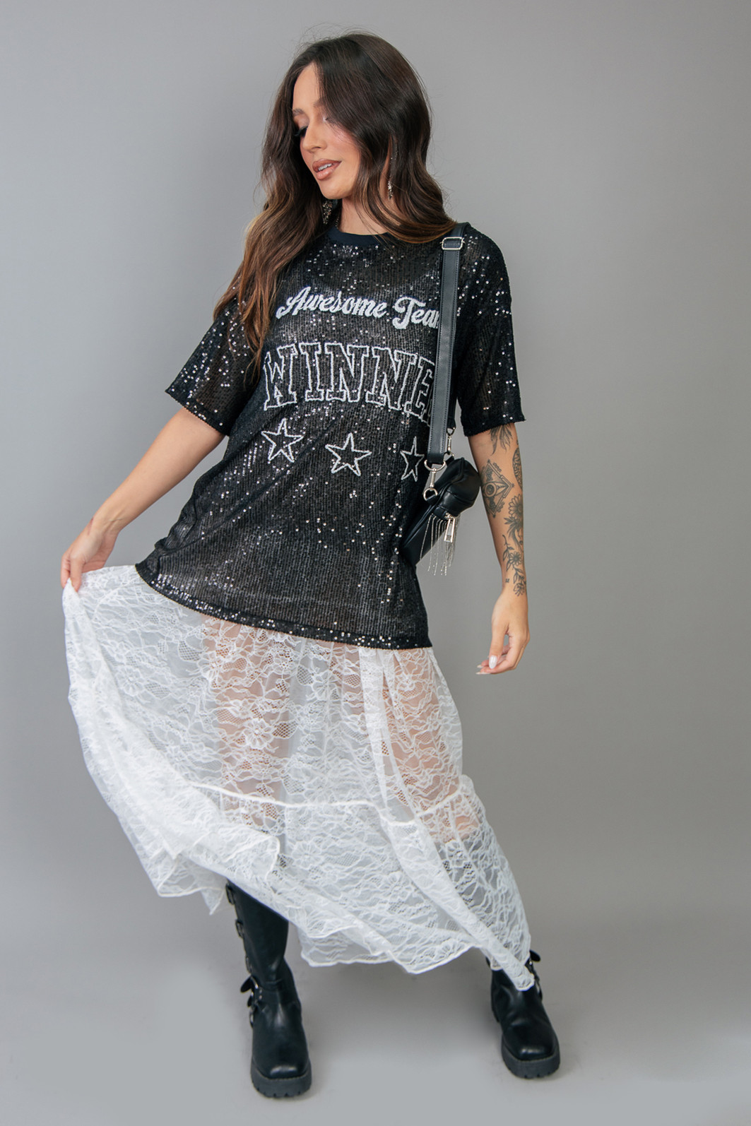 VESTIDO AMPLO DE RENDA OFF WHITE VESTIDO AMPLO DE RENDA OFF WHITE